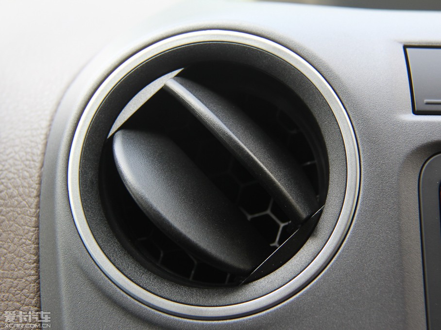 2011��Amarok ������