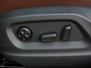 2012款2.0TSI 豪华版 主驾驶座椅调节