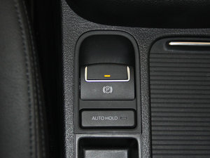 2012款2.0TSI 舒适版 驻车制动器