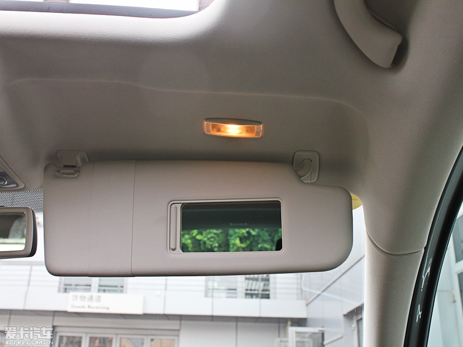 2012~vI܇ 2.0TSI (q)A