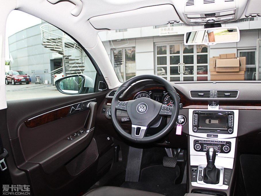 2012~vI܇ 2.0TSI (q)A