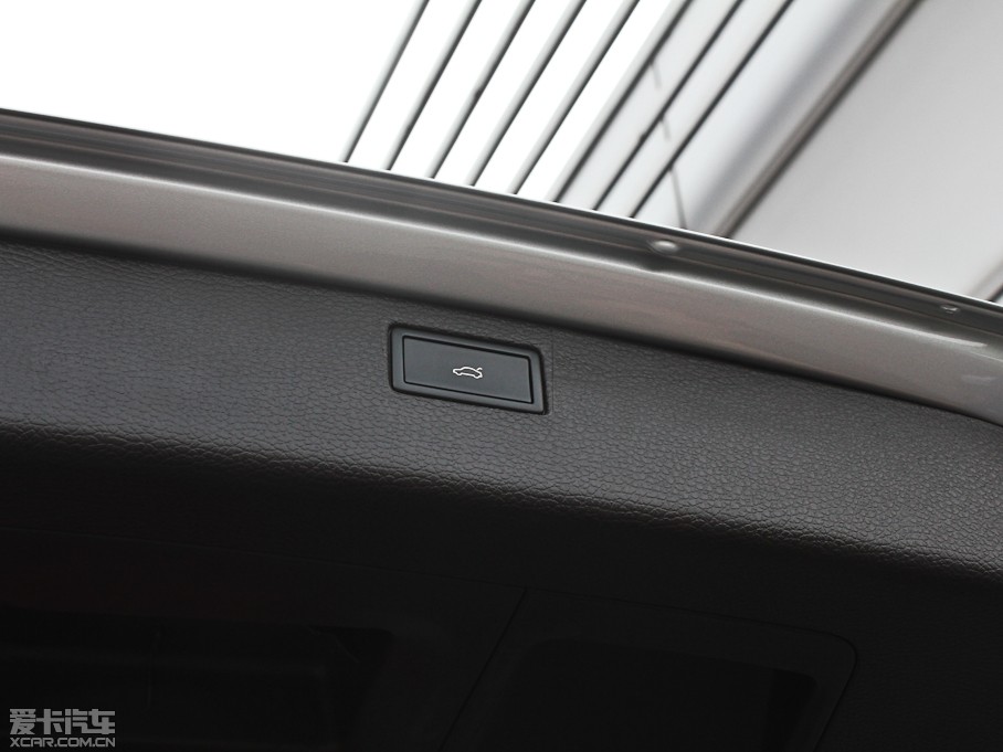 2012~vI܇ 2.0TSI (q)A