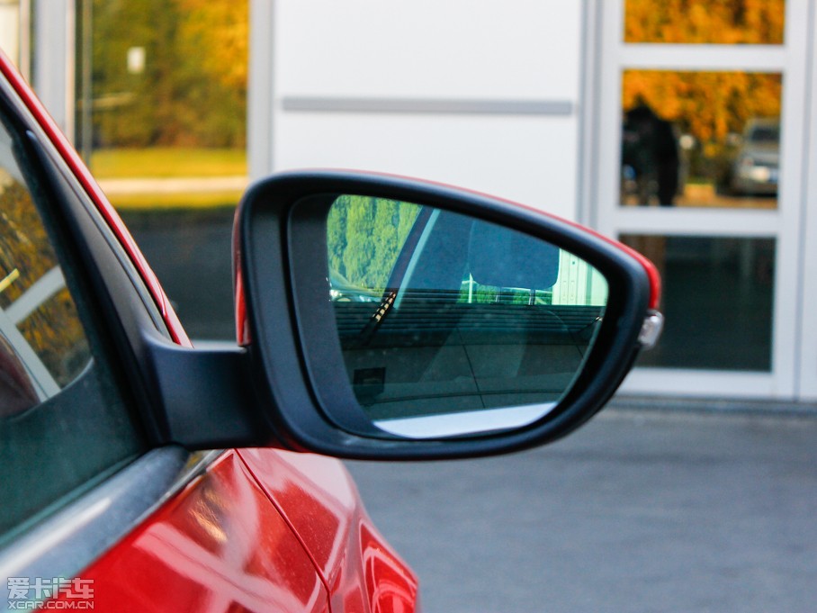 2012~vI܇ 2.0TSI (q)A