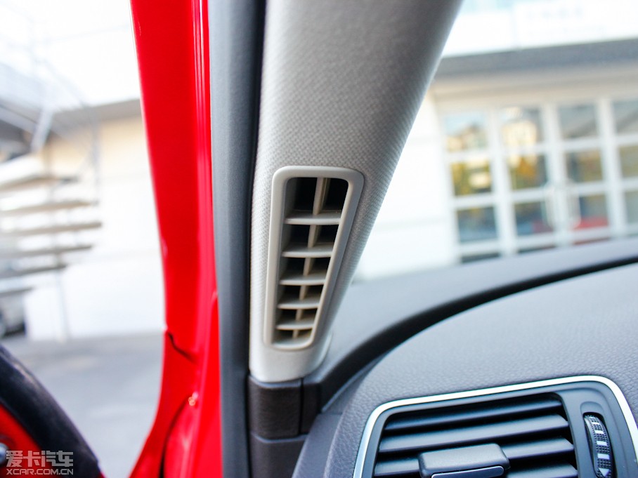 2012~vI܇ 2.0TSI (q)A