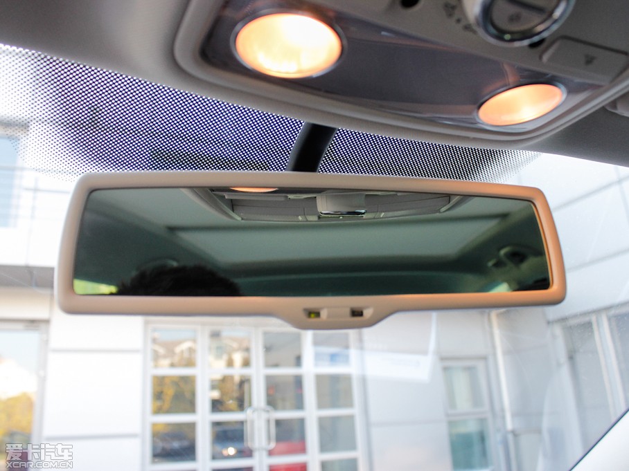 2012~vI܇(ch) 2.0TSI (q)A