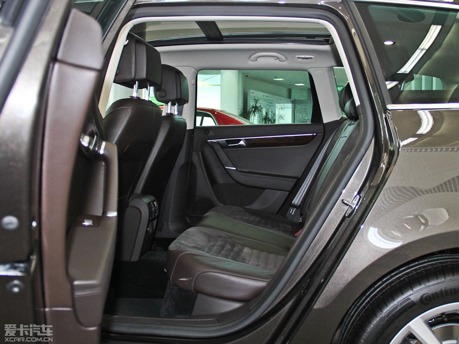 2012~vI܇ 2.0TSI (q)m