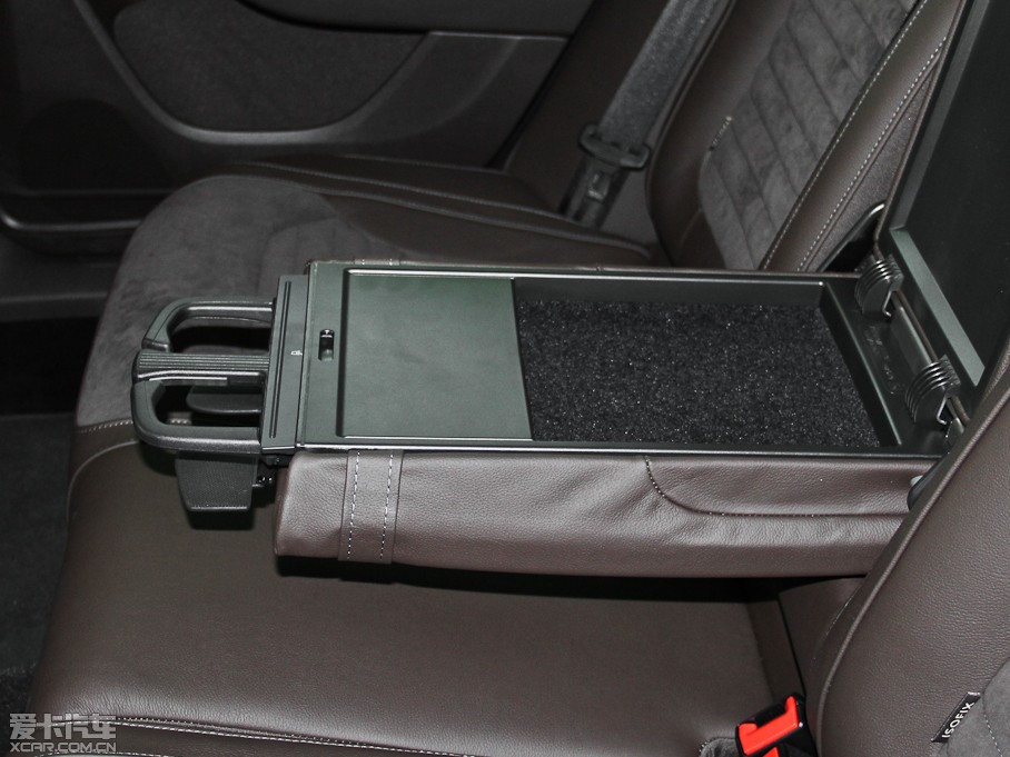 2012~vI܇(ch) 2.0TSI (q)m