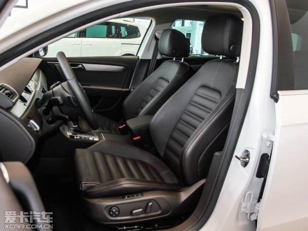 大眾2012款邁騰旅行車