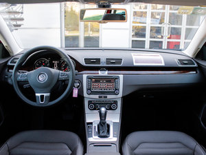 2012款2.0TSI 两驱豪华版 中控区