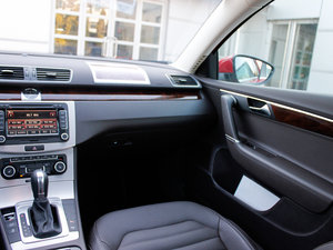 2012款2.0TSI 两驱豪华版 中控区