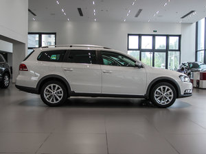 2012款2.0TSI 四驱豪华版 整体外观