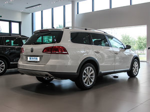 2012款2.0TSI 四驱豪华版 左后45度