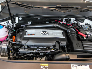 2012款2.0TSI 四驱豪华版 发动机