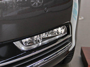 2012款2.0TSI 两驱舒适版 前雾灯