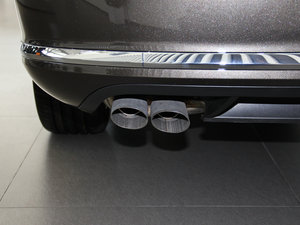2012款2.0TSI 两驱舒适版 大灯