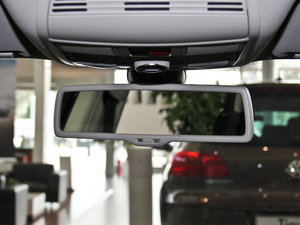 2012款2.0TSI 两驱舒适版 车内后视镜