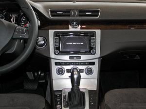 2012款2.0TSI 两驱舒适版 中控台