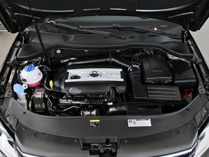 2012款2.0TSI 两驱舒适版 发动机