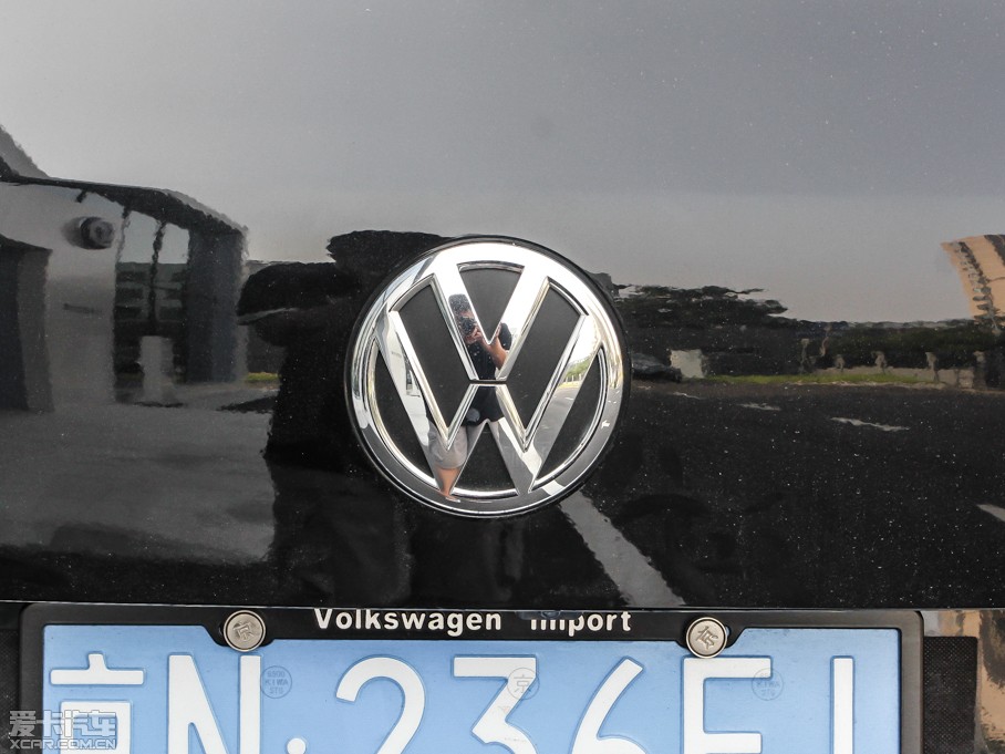 2011;JԴ 3.0TSI Hybrid