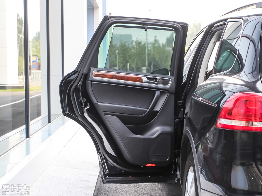 2011;JԴ 3.0TSI Hybrid