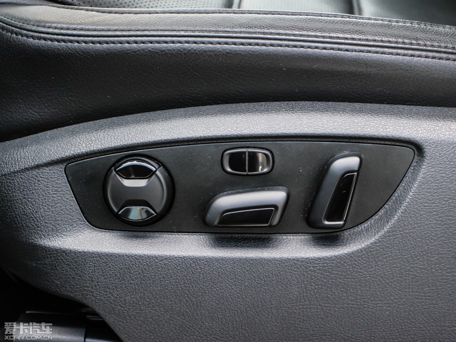 2011;JԴ 3.0TSI Hybrid