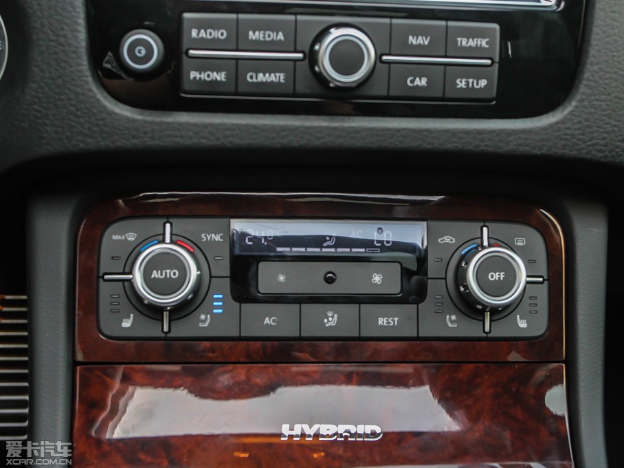 2011;JԴ 3.0TSI Hybrid