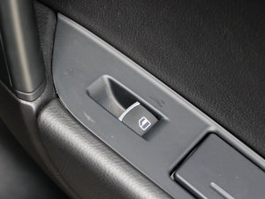 20113.0TSI Hybrid п؅^