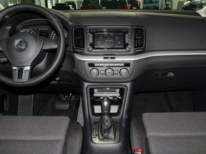 2013款2.0TSI 标配版 中控台