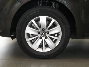2013款2.0TSI 标配版 轮圈