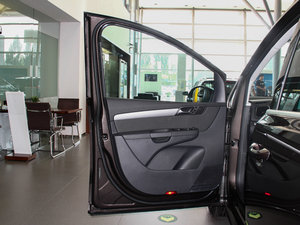 2013款2.0TSI 标配版 驾驶位车门