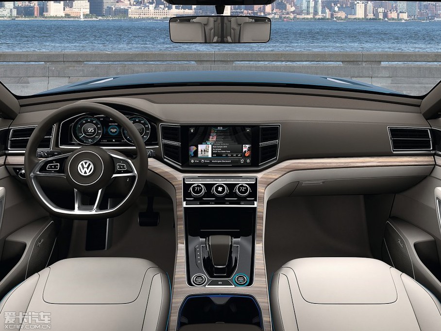 2013��CrossBlue Concept