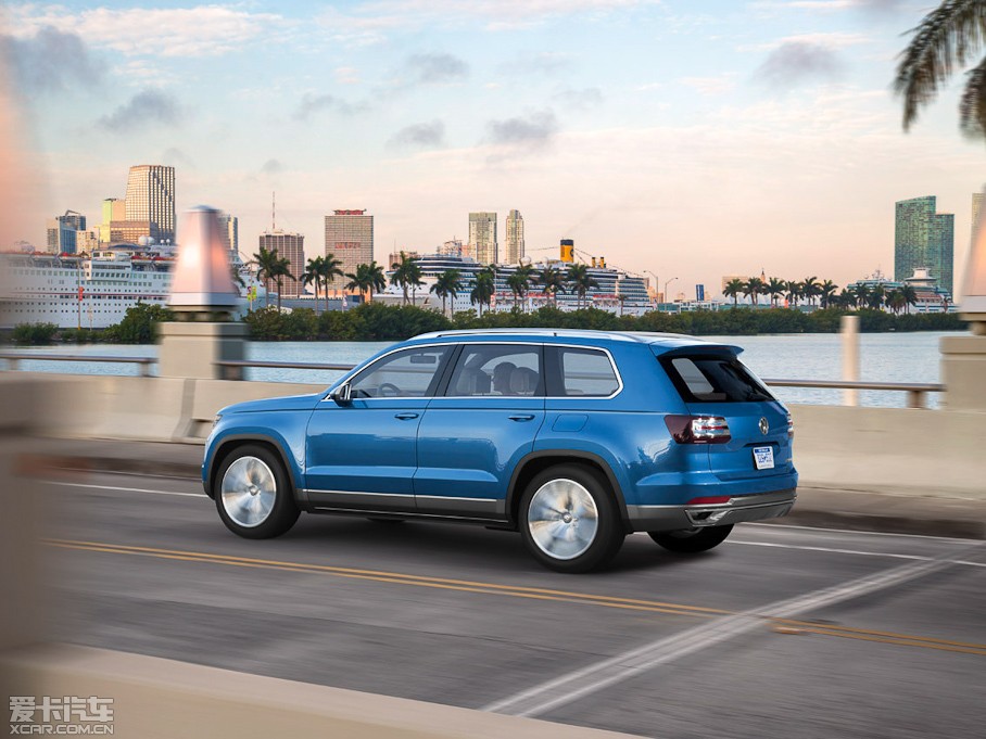 2013��CrossBlue Concept