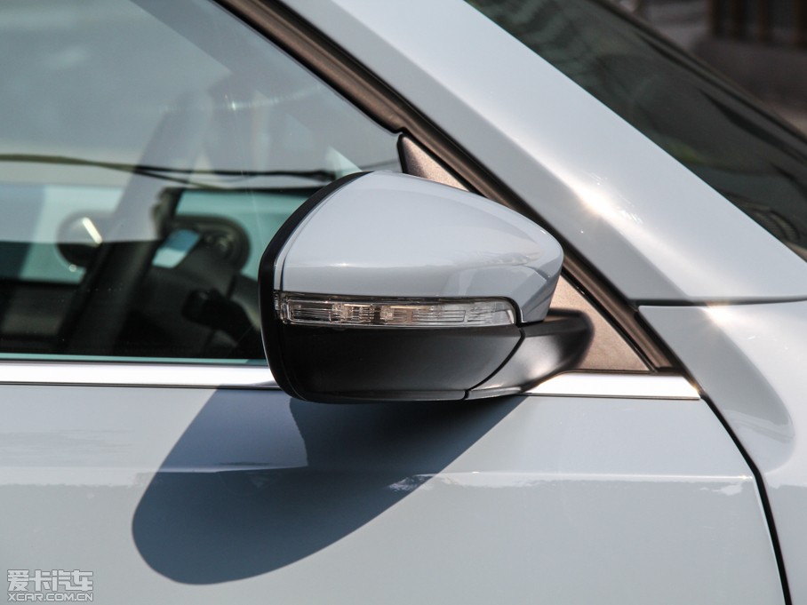 2014ךx Premium Package