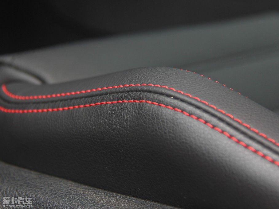 2013п 2.0TSI GTS ٰ