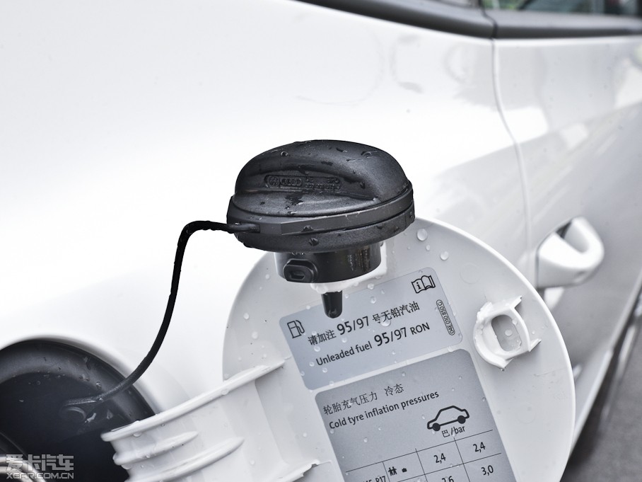 2013п 2.0TSI GTS ٰ