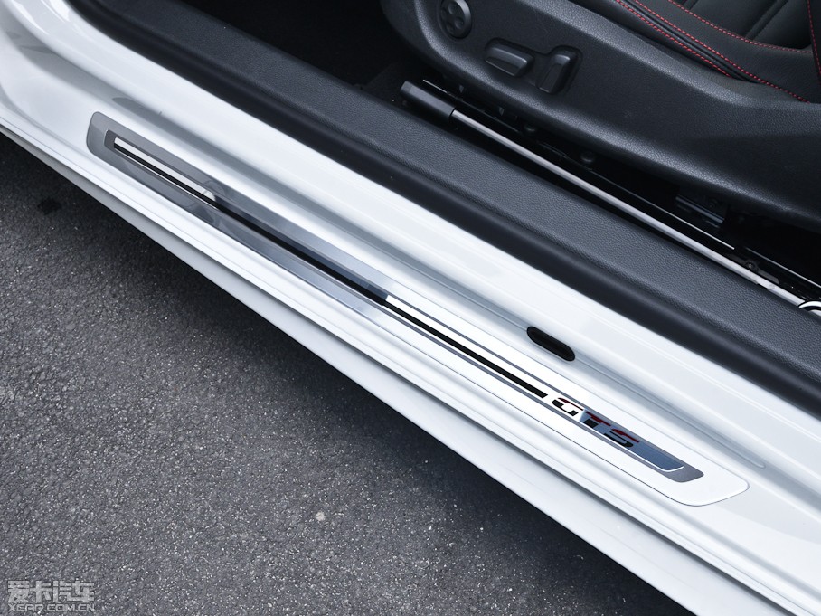 2013п 2.0TSI GTS ٰ