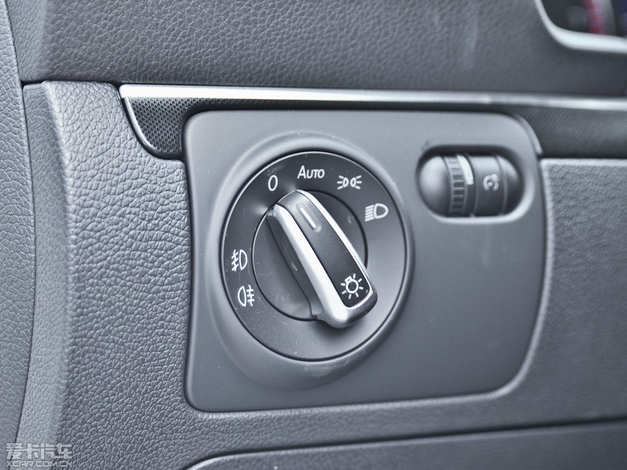 2013п 2.0TSI GTS (jng)ٰ