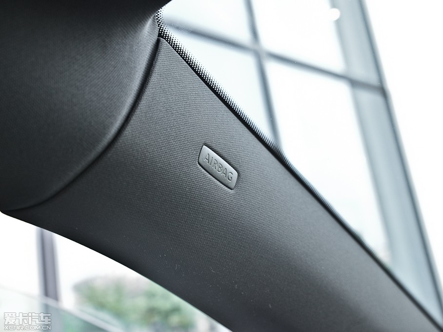 2013п 2.0TSI GTS ٰ