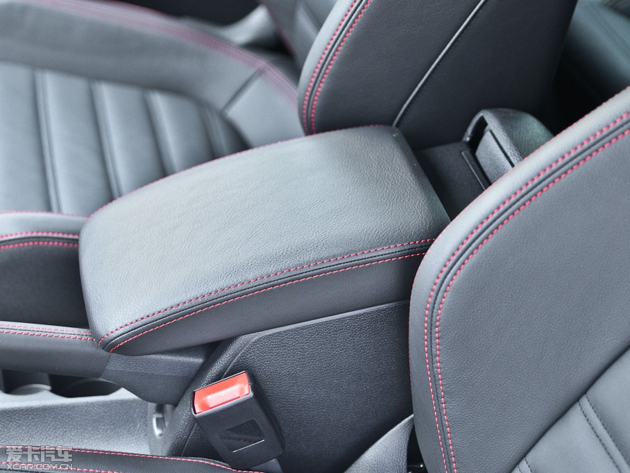 2013п 2.0TSI GTS ٰ