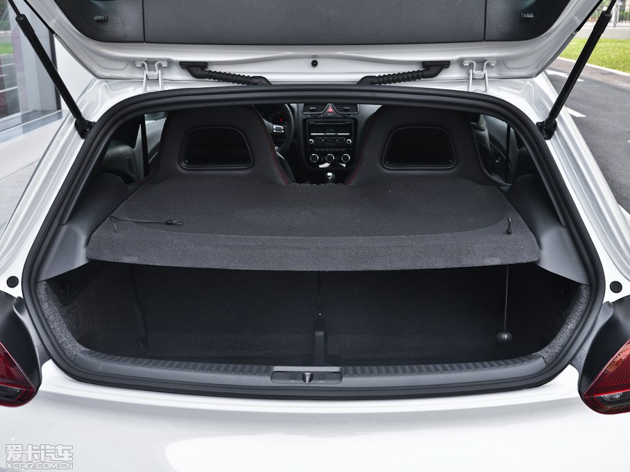 2013п 2.0TSI GTS ٰ