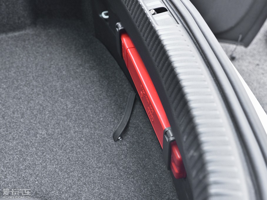 2013п 2.0TSI GTS ٰ