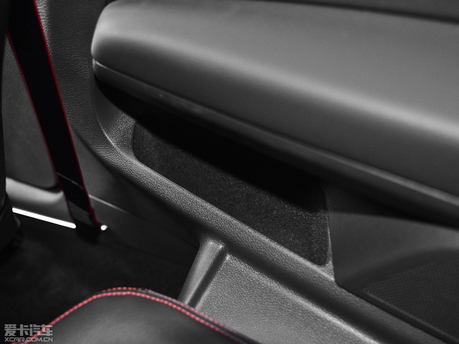 2013п 2.0TSI GTS ٰ