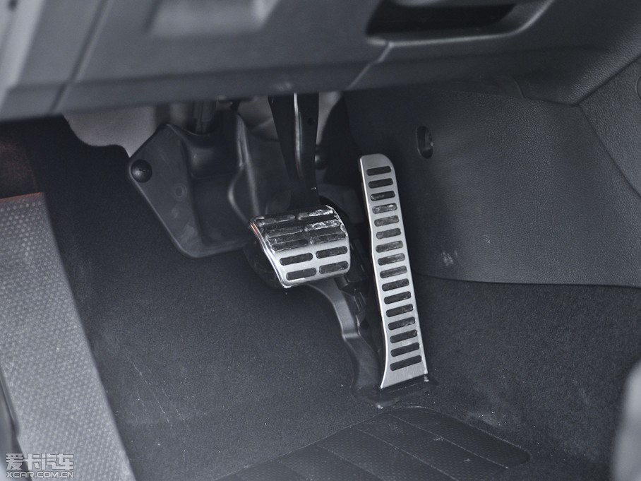 2013п 2.0TSI GTS ٰ