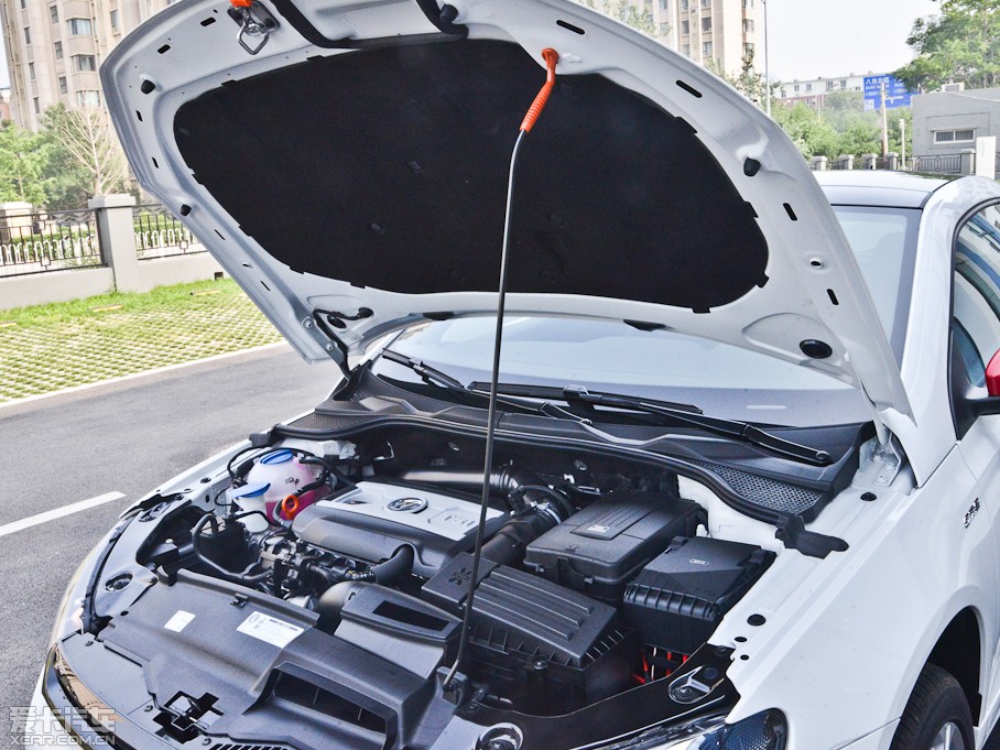 2013п 2.0TSI GTS ٰ