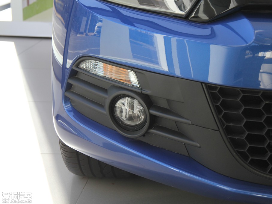 2013п 1.4TSI GTS ٰ