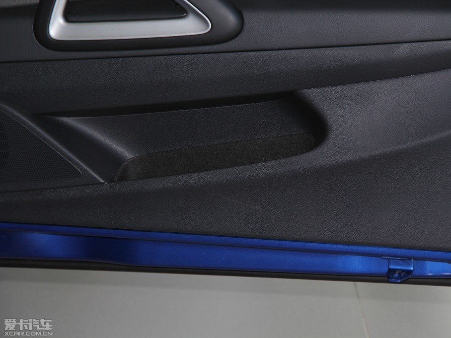 2013п 1.4TSI GTS ٰ