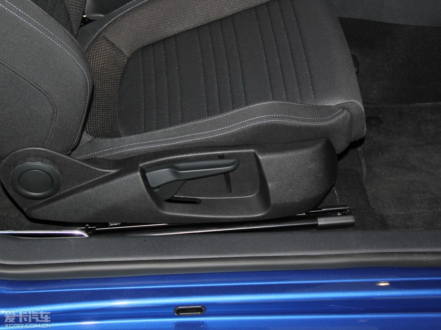 2013п 1.4TSI GTS ٰ