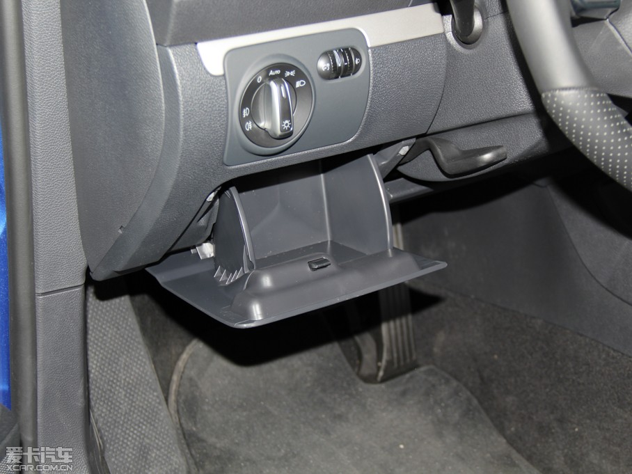 2013п 1.4TSI GTS ٰ