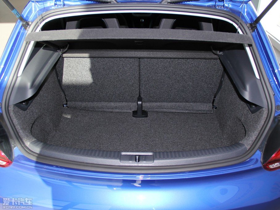 2013п 1.4TSI GTS (jng)ٰ