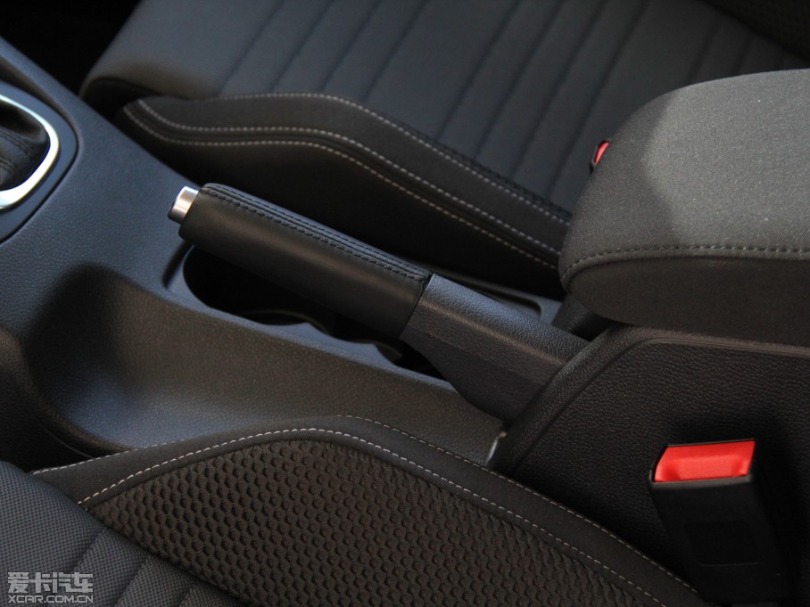 2013п 1.4TSI GTS ٰ